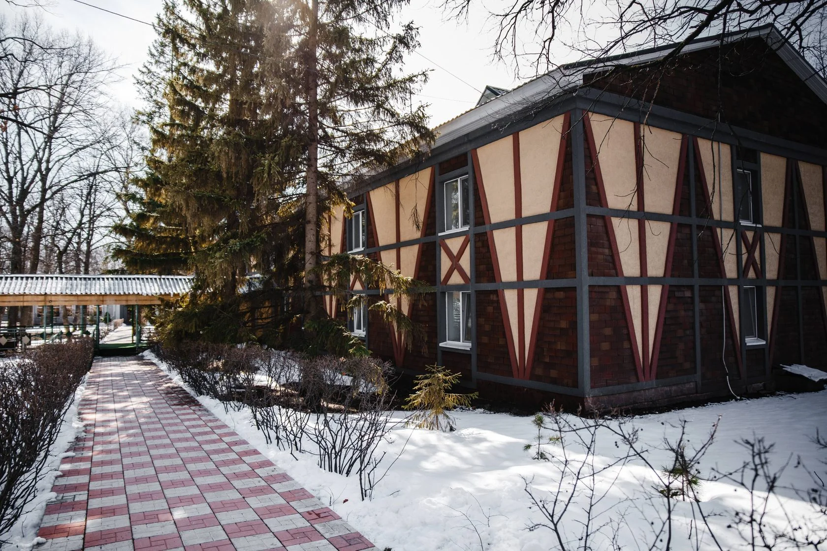 Территория пансионата «Клён Парк»